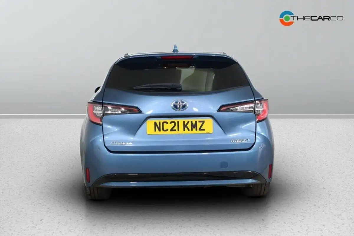 2021-toyota-corolla-18-vvt-i-design-trk-touring-sports-5d-big-5