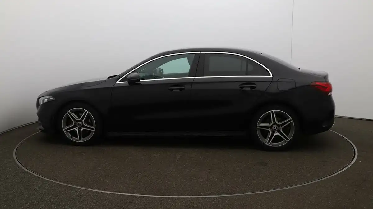 2020-mercedes-benz-a-class-13-a200-amg-line-saloon-4d-7g-dct-big-54