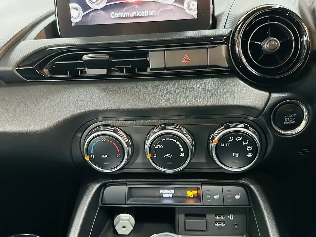 2023-mazda-mx-5-15-prime-line-roadster-big-47