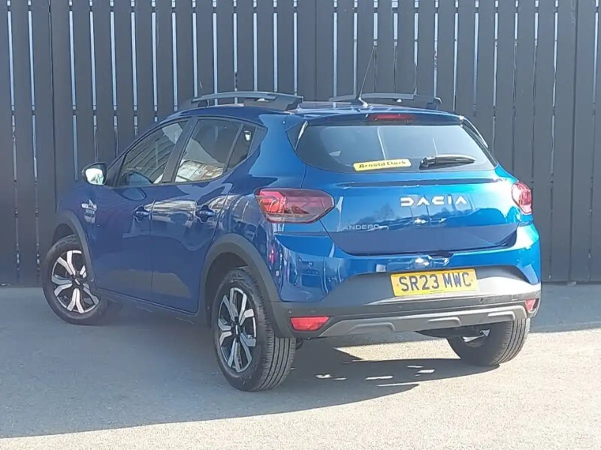 2023-dacia-sandero-stepway-10-tce-journey-90bhp-big-1