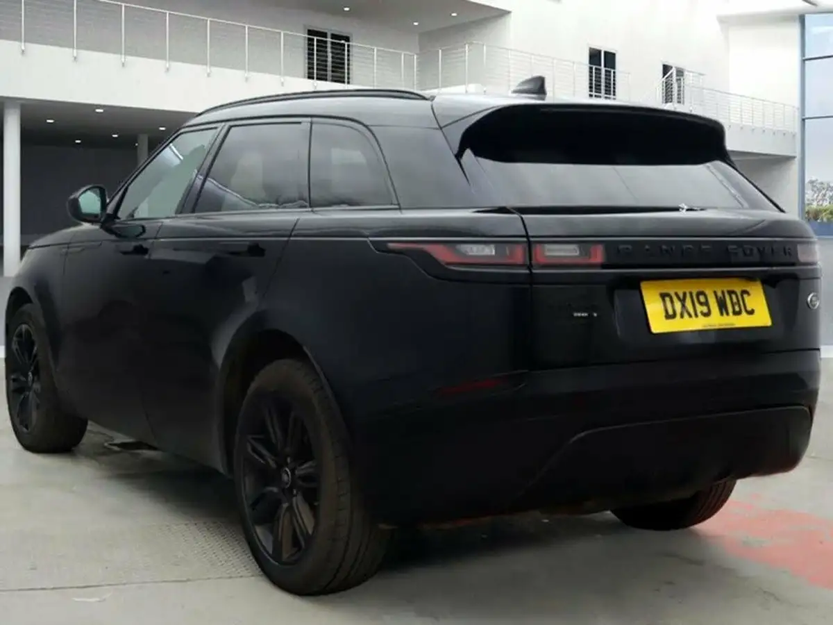 2019-land-rover-range-rover-velar-20-d240-r-dynamic-s-big-1