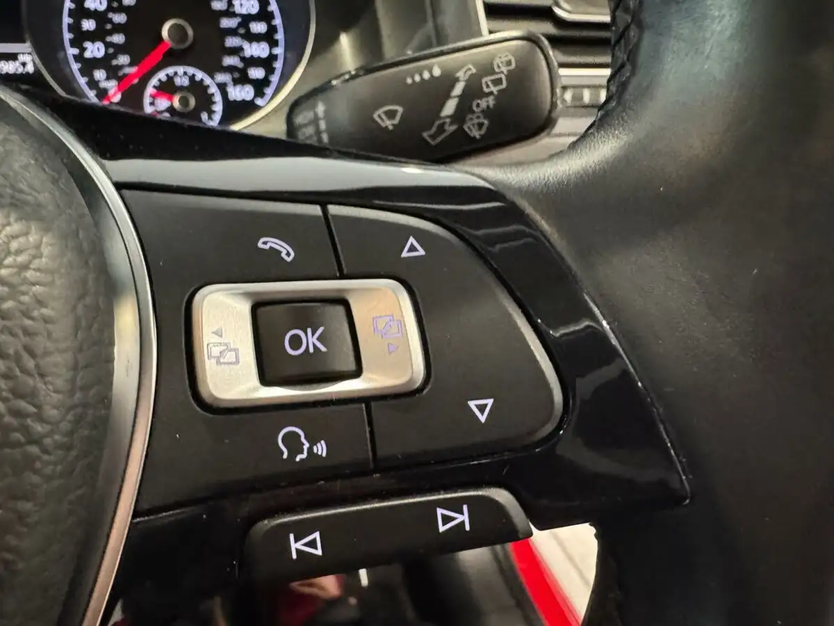 2018-volkswagen-golf-16tdi-se-nav-ss-hatchback-5d-big-29