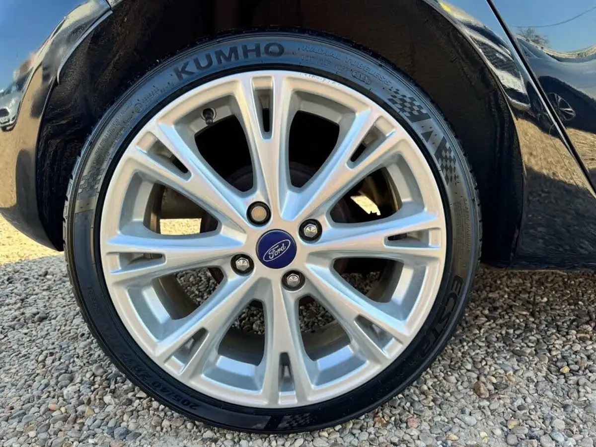 2015-ford-fiesta-15tdci-titanium-x-5d-big-13