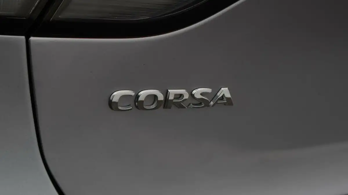 2021-vauxhall-corsa-12i-elite-big-20
