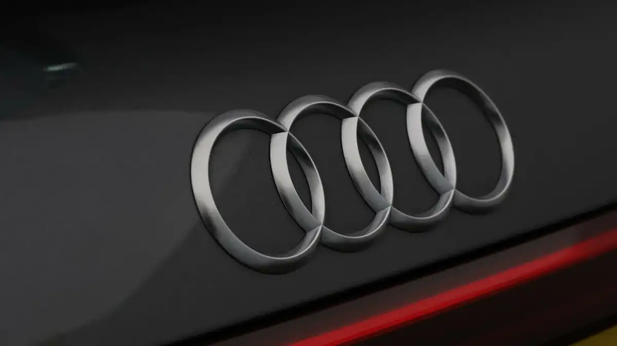 2021-audi-e-tron-55e-s-line-sportback-big-19
