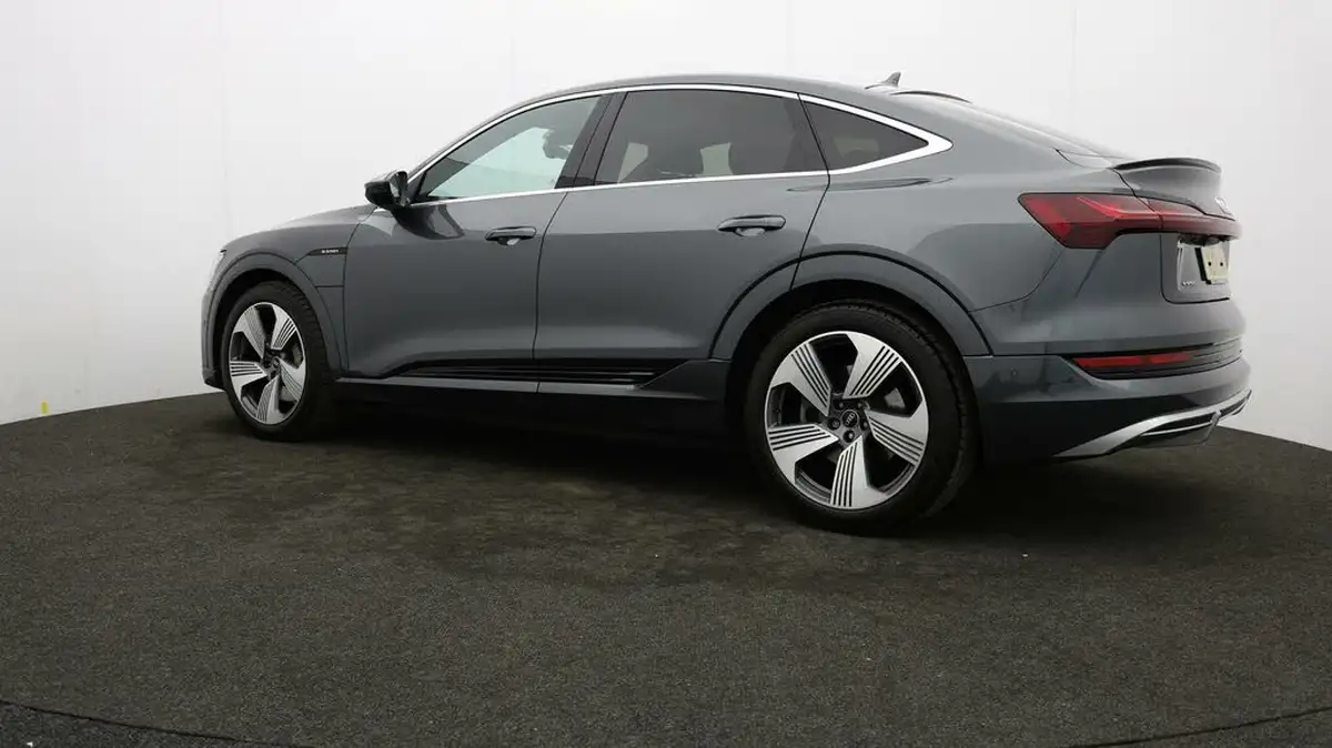 2021-audi-e-tron-55e-s-line-sportback-big-65