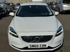 2016-volvo-v40-15-t2-inscription-small-1