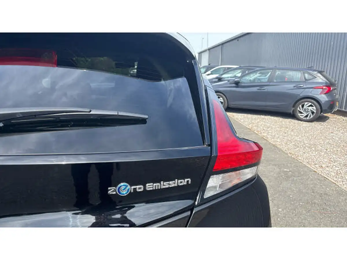 2021-nissan-leaf-e-e-tekna-big-34