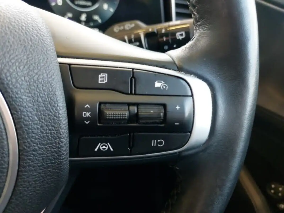 2023-kia-sportage-16-t-gdi-3-148bhp-big-18
