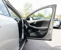 2016-volvo-v40-15-t3-cross-country-pro-small-13