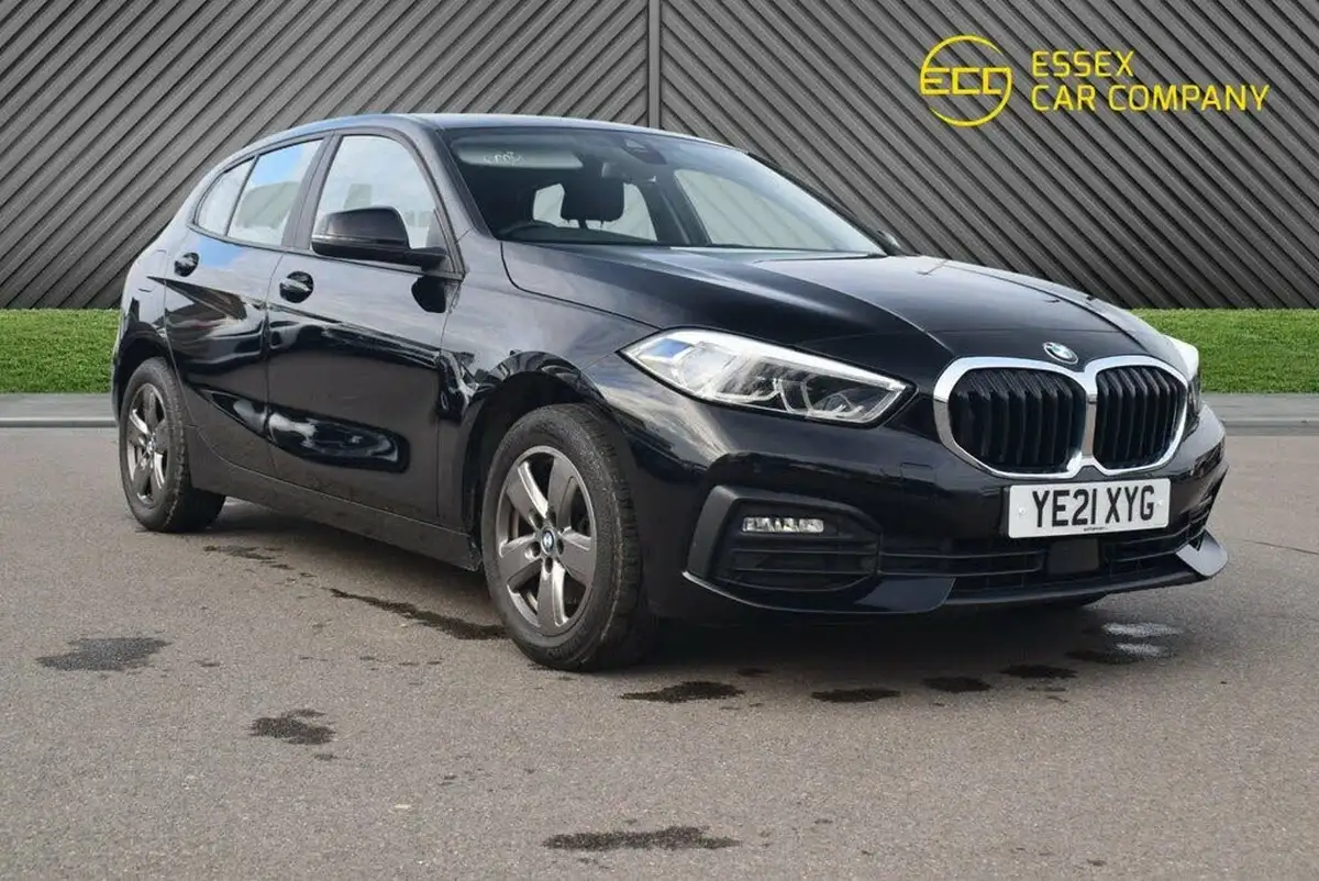 2021-bmw-1-series-15-118i-se-lcp-big-5
