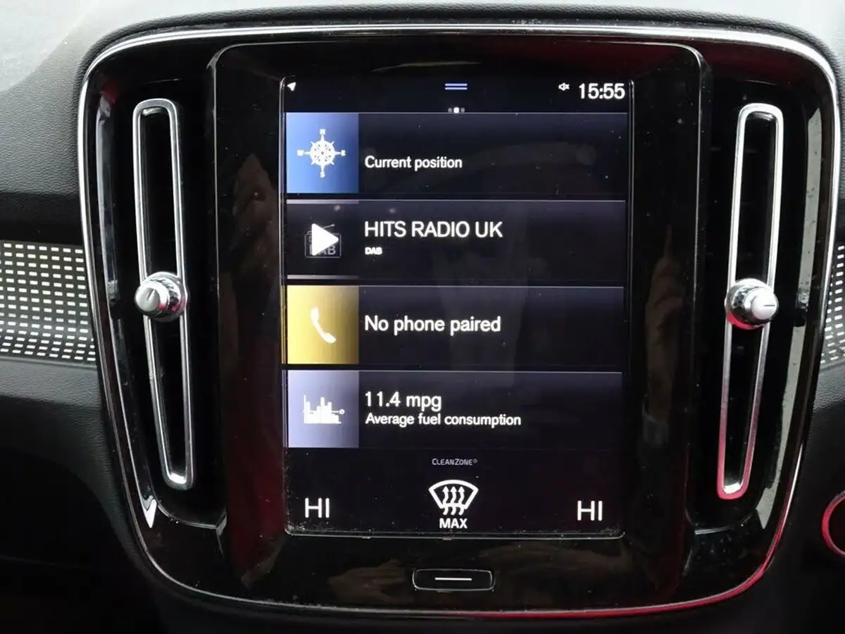 2020-volvo-xc40-20-b4-r-design-big-9