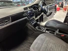 2020-volkswagen-touran-15-tsi-sel-dsg-small-2