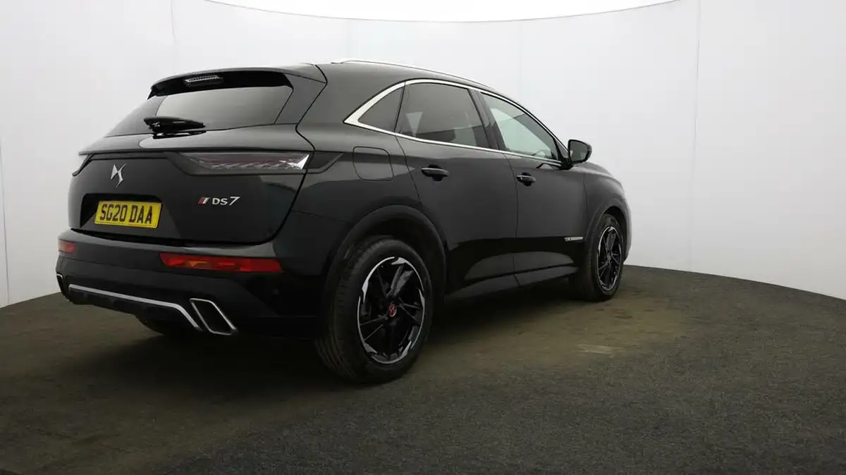 2020-ds-ds-7-crossback-16-puretech-performance-line-180ps-big-6