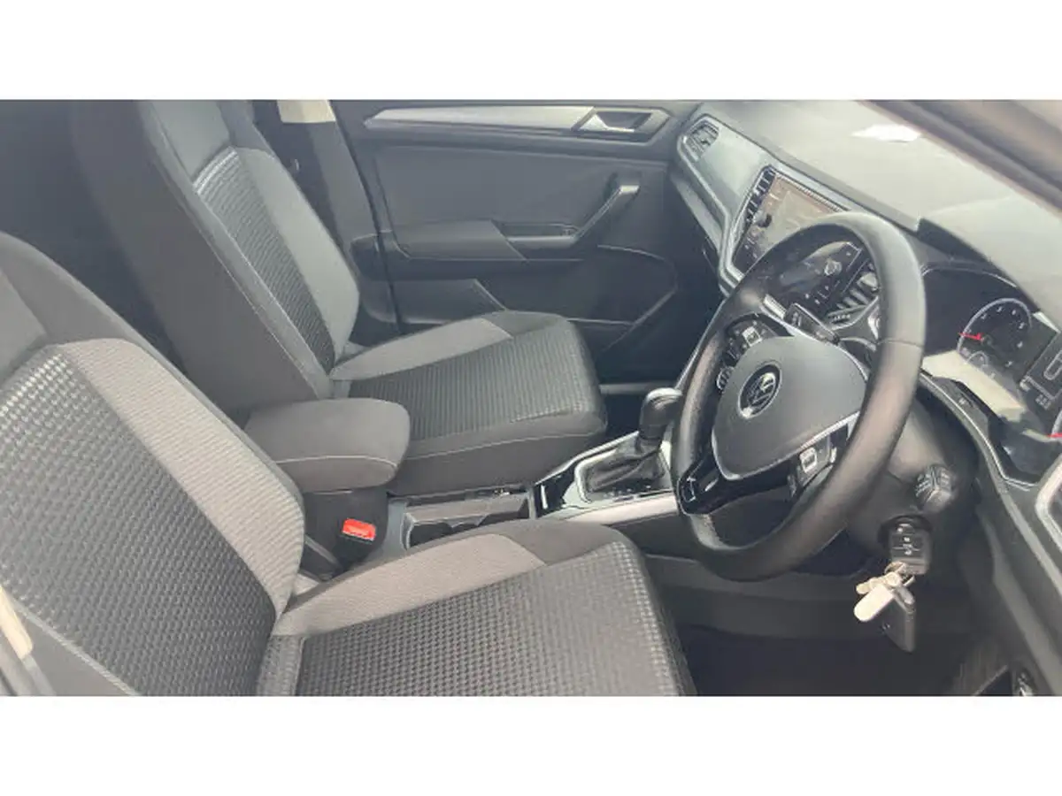 2021-volkswagen-t-roc-15-tsi-active-hatchback-5d-dsg-big-14