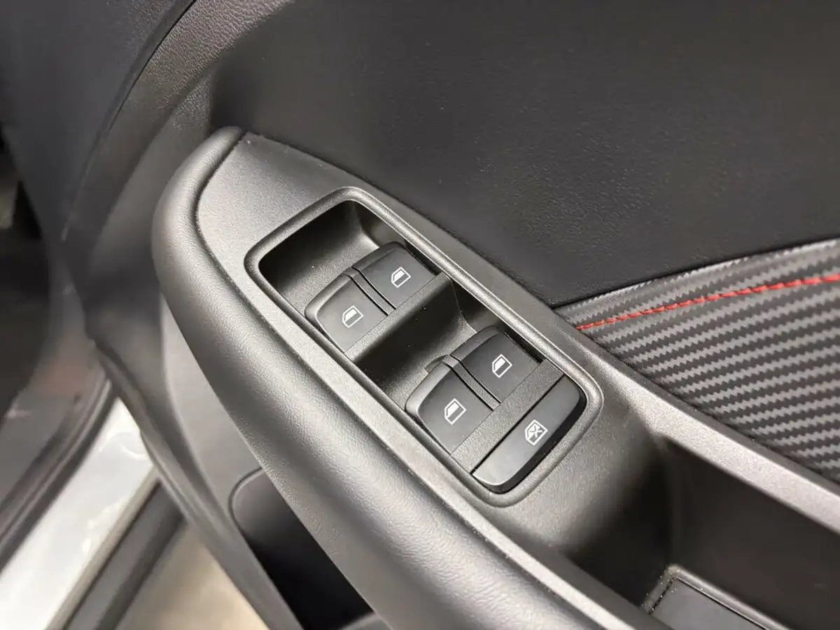 2021-mg-zs-suv-10t-gdi-exclusive-big-20