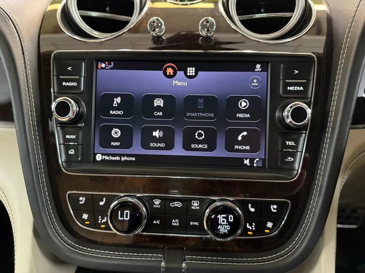 2016-bentley-bentayga-60-w12-big-72