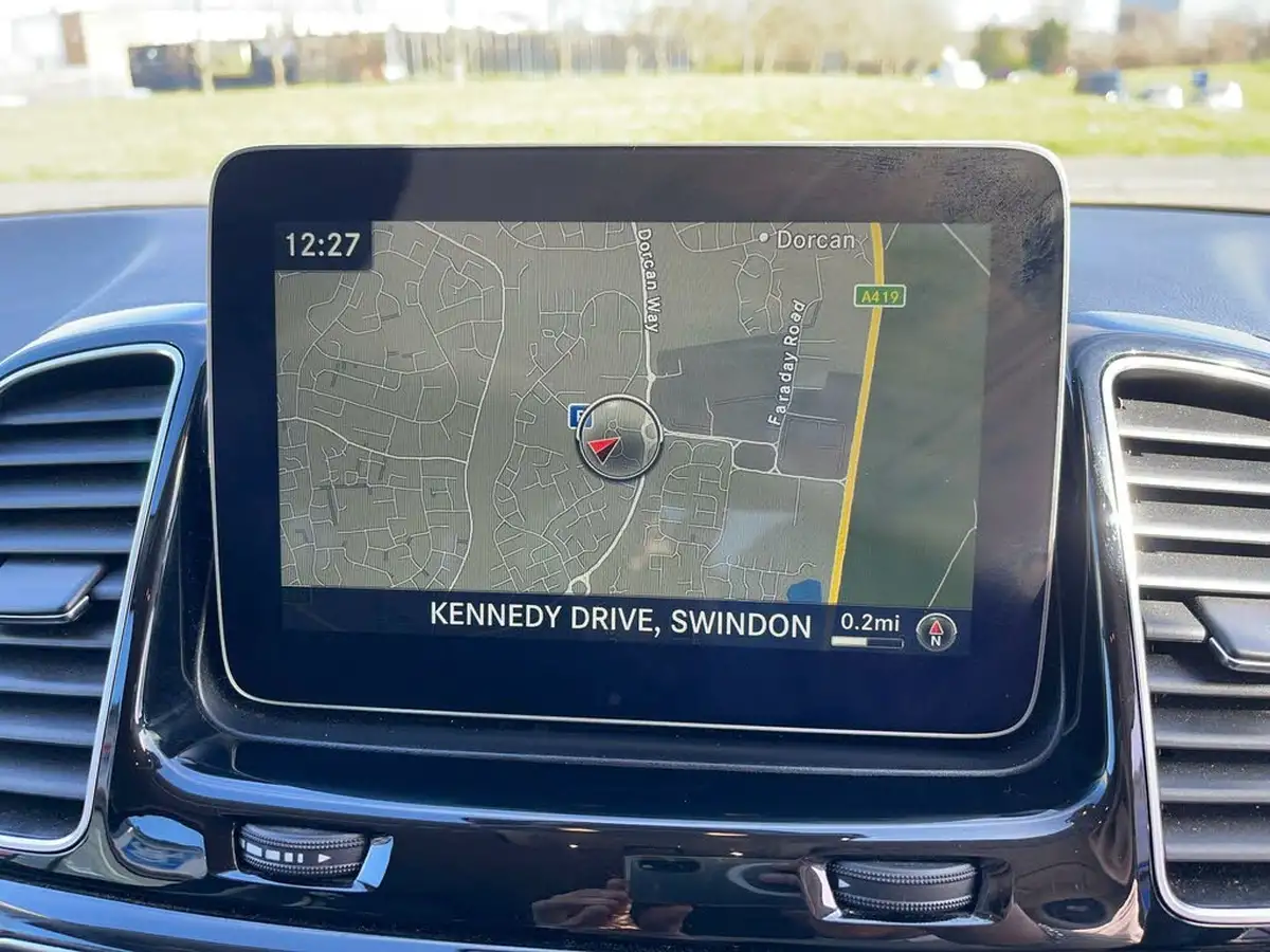 2018-mercedes-benz-gle-class-21d-gle250d-amg-line-big-28