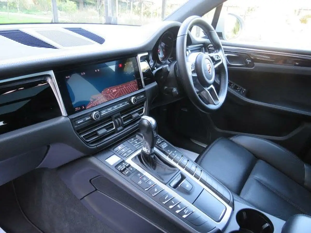 2019-porsche-macan-30-v6-s-big-17