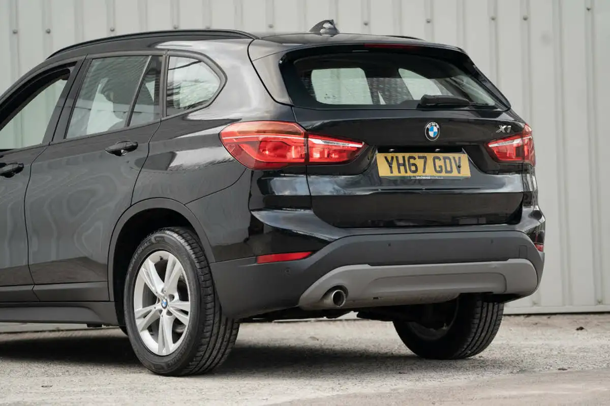 2017-bmw-x1-20td-sdrive18d-se-big-36