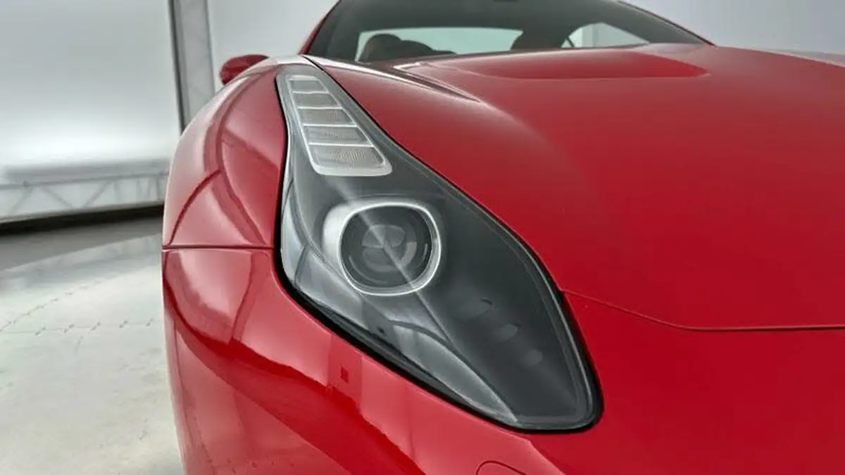 2017-ferrari-california-39-t-big-26