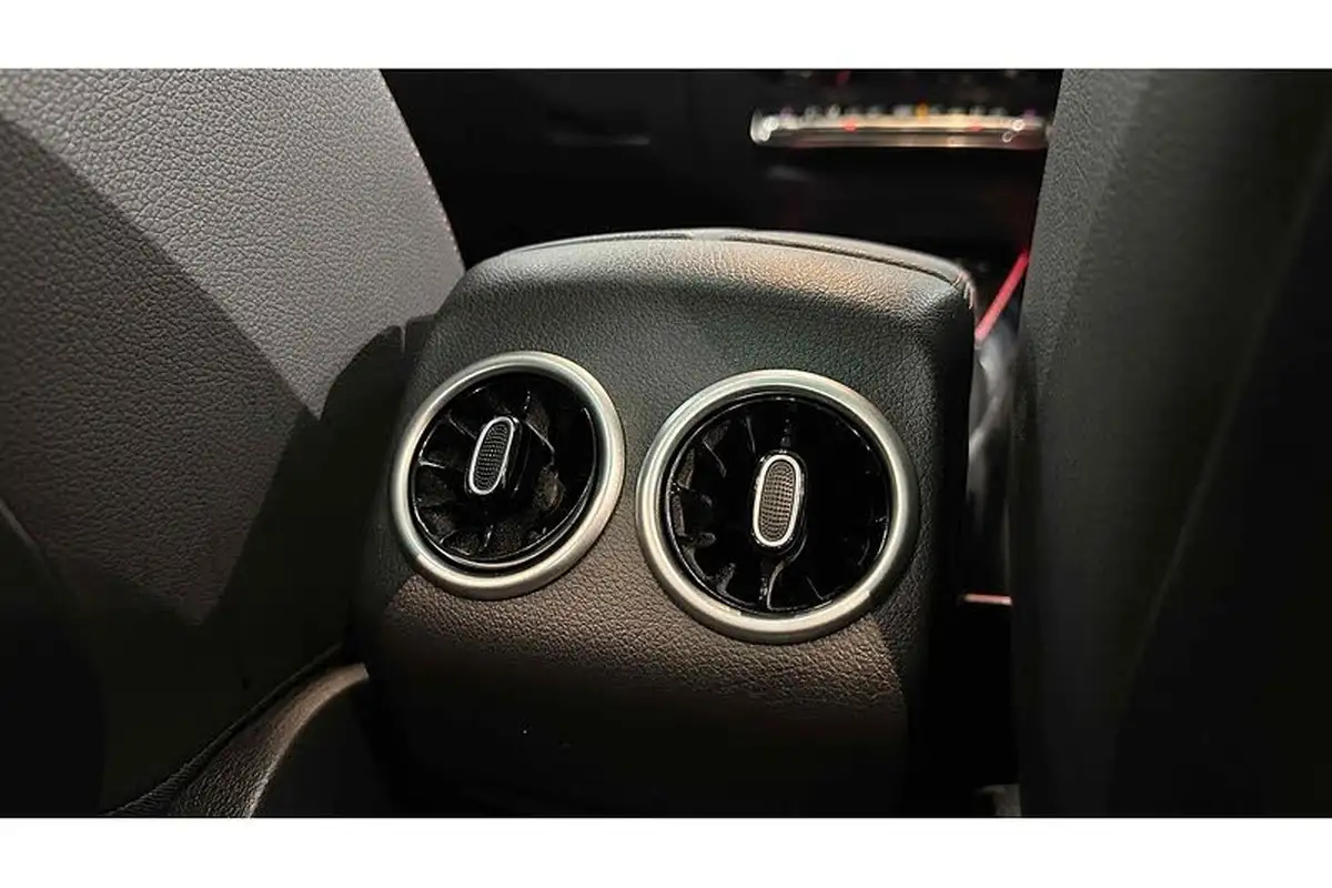 2020-mercedes-benz-gla-class-20d-gla-220d-amg-line-premium-plus-big-46