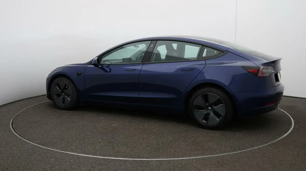 2021-tesla-model-3-e-standard-plus-big-38