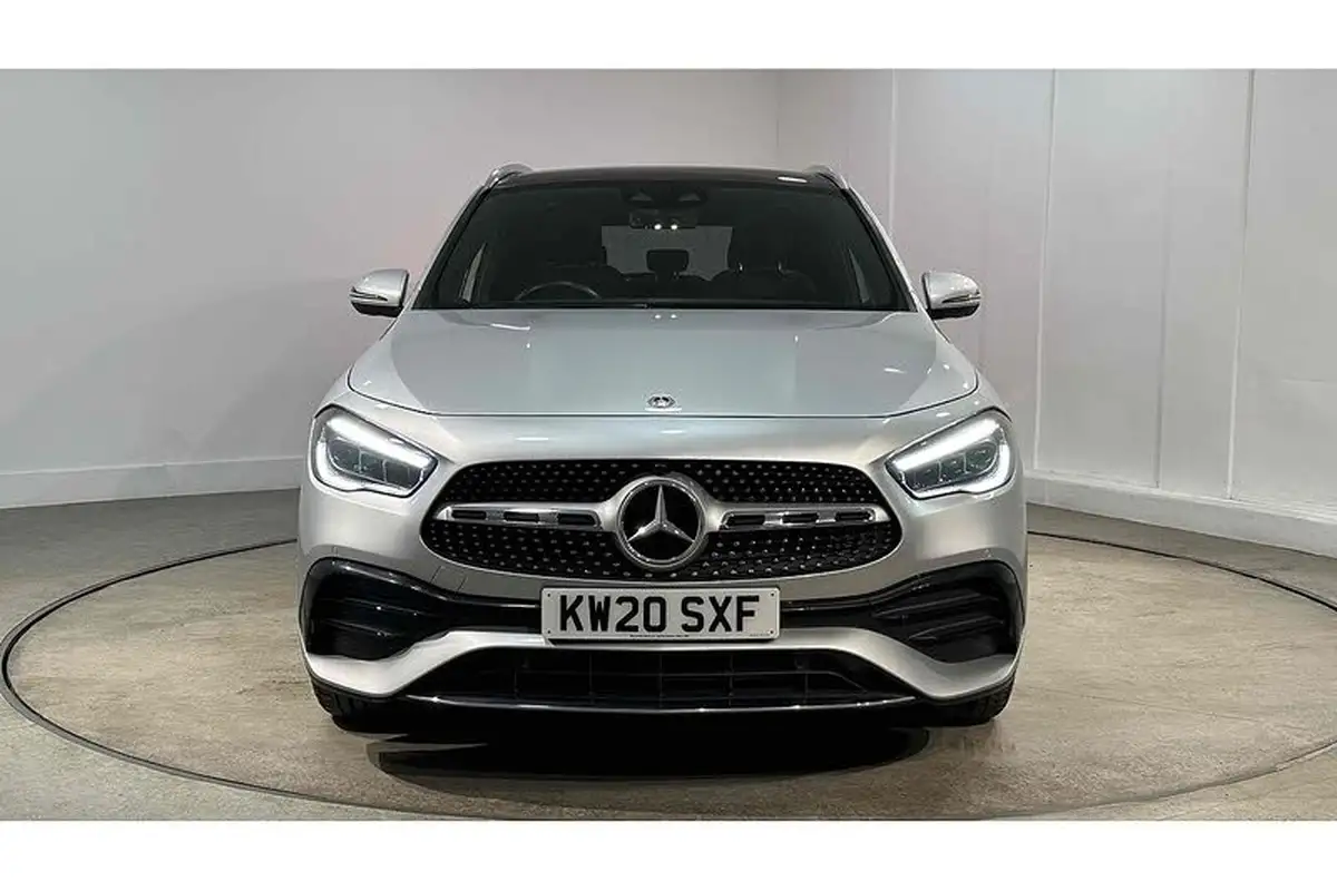 2020-mercedes-benz-gla-class-20d-gla-220d-amg-line-premium-plus-big-2