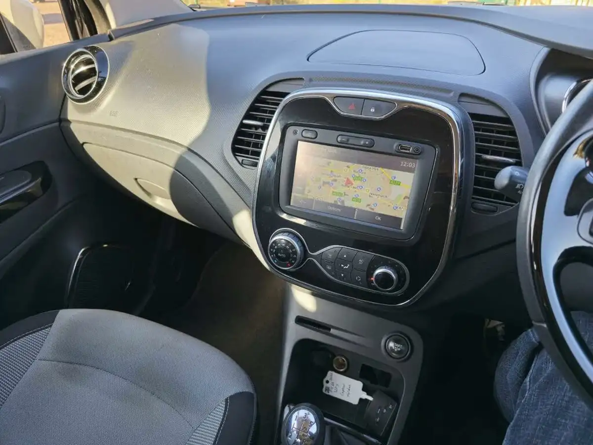 2015-renault-captur-15dci-dynamique-90bhp-energyss-big-42