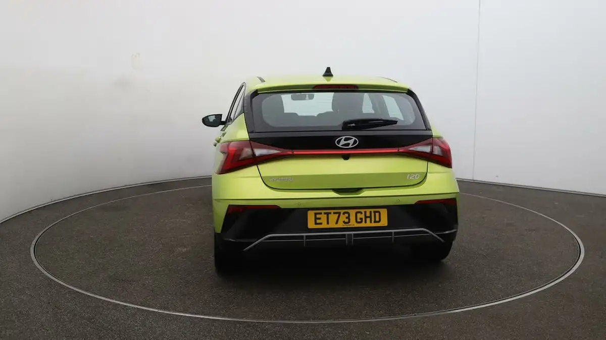 2024-hyundai-i20-10-t-gdi-advance-big-51