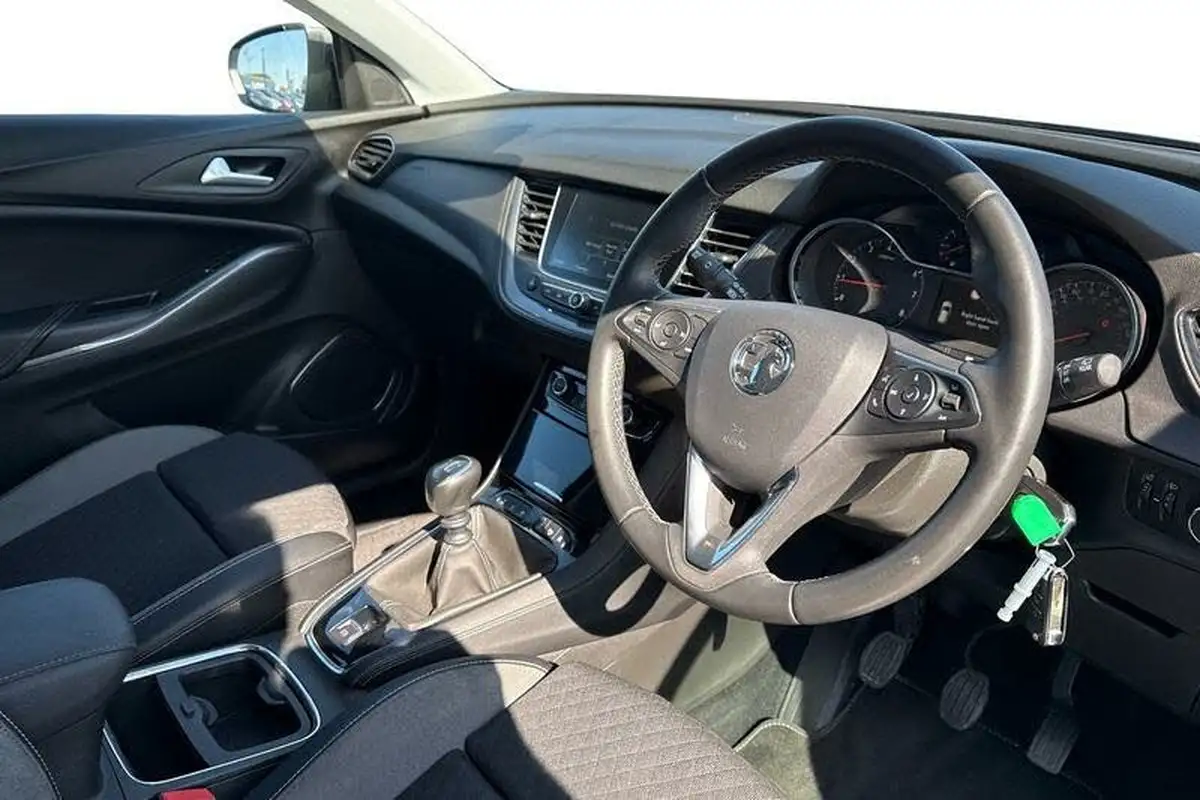 2020-vauxhall-grandland-x-12-business-edition-nav-big-8
