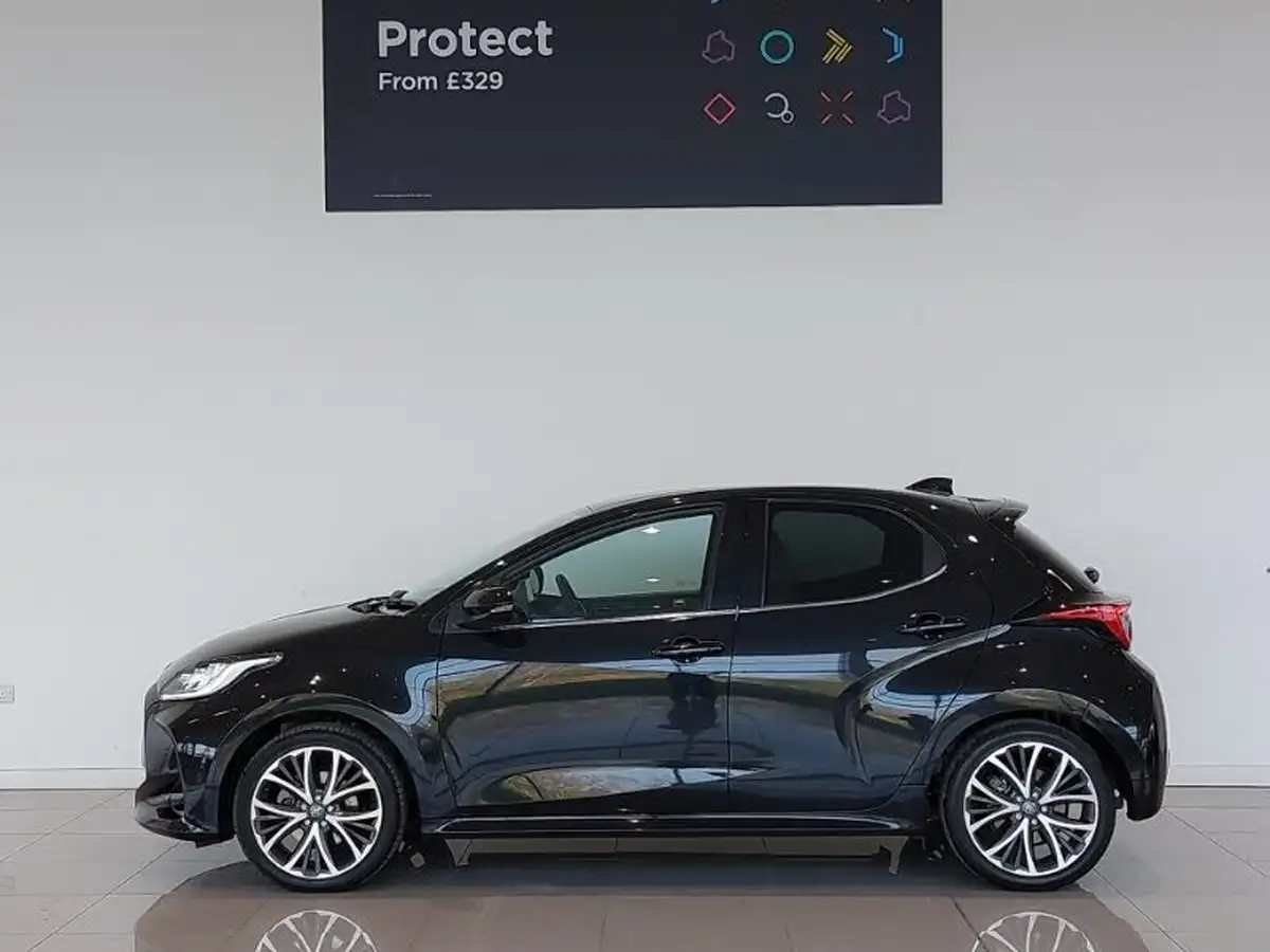 2022-toyota-yaris-cross-15-vvt-i-excel-city-packpan-roof-big-3