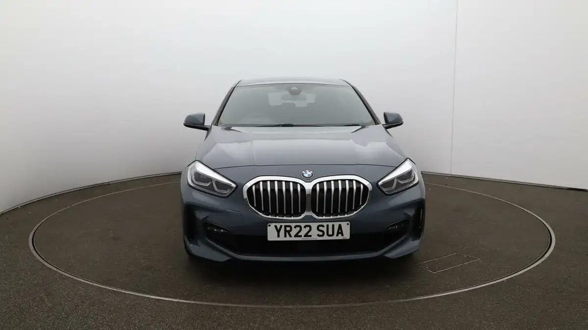 2022-bmw-1-series-15-118i-m-sport-lcp-dct-big-2