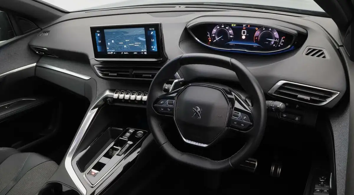 2023-peugeot-5008-suv-15-bluehdi-allure-130ps-eat8-big-9