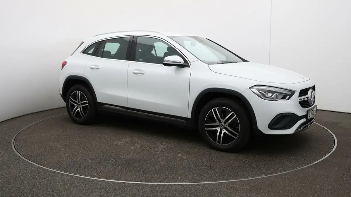 2020-mercedes-benz-gla-class-13-gla-200-sport-big-36