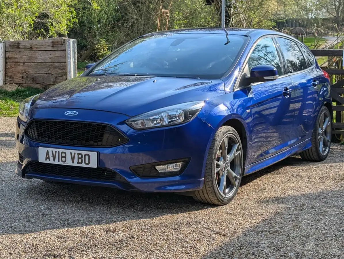 2018-ford-focus-10t-st-line-x-140ps-hatchback-big-7