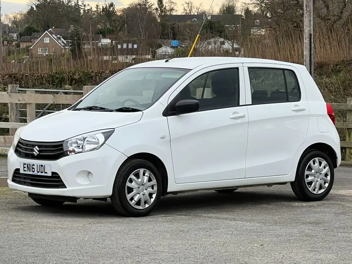 2016-suzuki-celerio-10-sz2-big-0