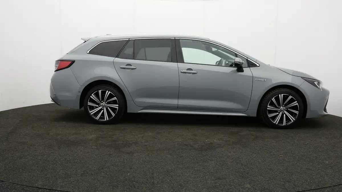 2021-toyota-corolla-18-vvt-i-design-trk-hatchback-5d-big-31