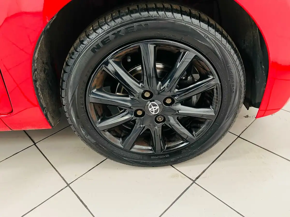 2017-toyota-aygo-10-vvt-i-x-style-71bhp-big-12