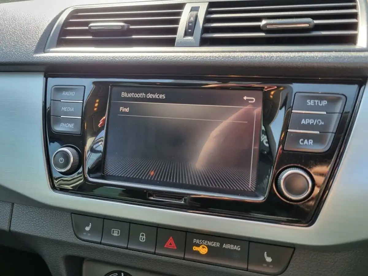 2019-skoda-fabia-10-tsi-se-109ps-hatchback-dsg-big-21