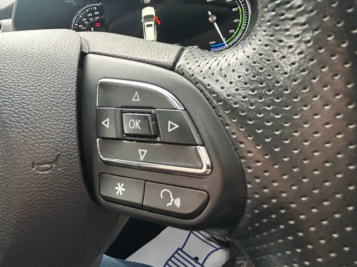 2021-mg-mg5-e-exclusive-ev-big-29
