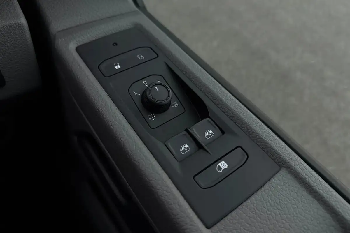 2024-volkswagen-transporter-big-41