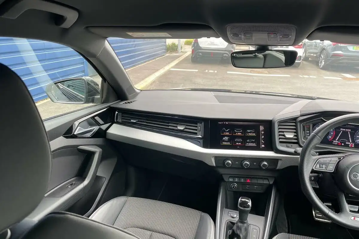 2019-audi-a1-15-35-tfsi-s-line-tronic-big-32