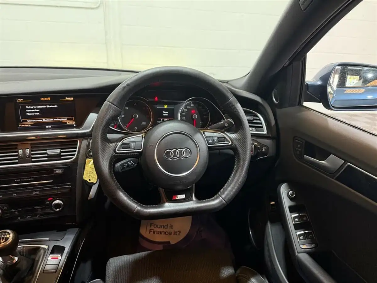 2014-audi-a4-20td-black-edition-150ps-ss-big-31