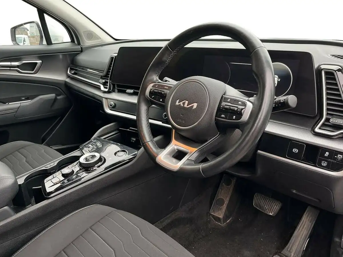 2023-kia-sportage-16-t-gdi-3-226bhp-hev-auto-big-9