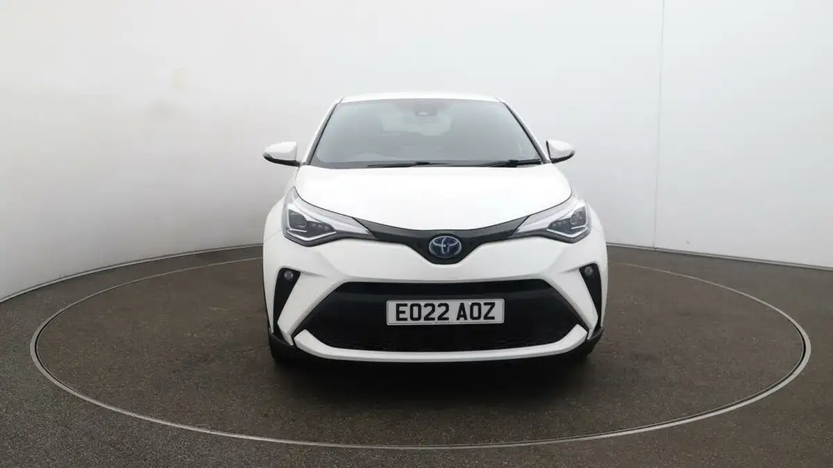 2022-toyota-c-hr-20-vvt-i-excel-big-2