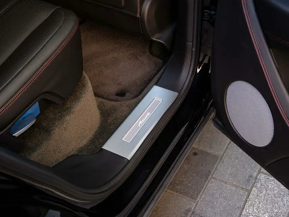 2023-bentley-bentayga-40-v8-big-41