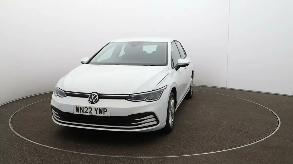2022-volkswagen-golf-15-tsi-life-130ps-hatchback-big-29