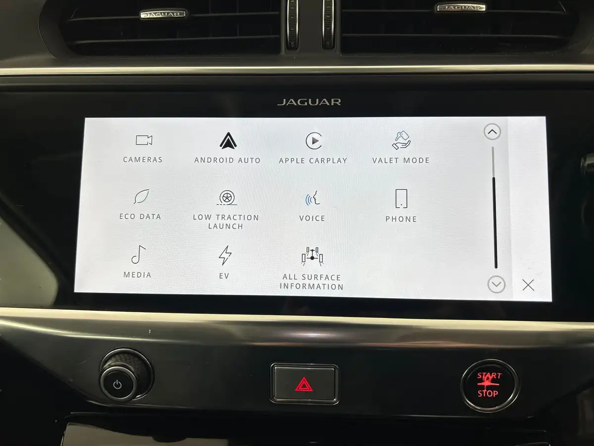 2022-jaguar-i-pace-ev400-se-big-21