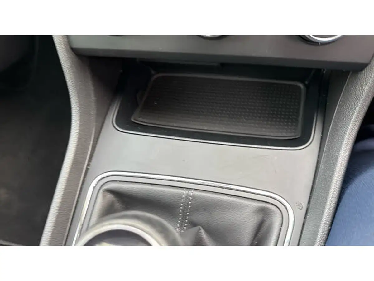 2020-seat-leon-10-tsi-se-dynamic-115ps-hatchback-big-43